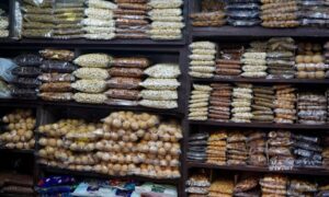 नेपालमा डेढ अर्ब रुपैयाँको ओखर,काजु र बदाम मात्रै आयात
